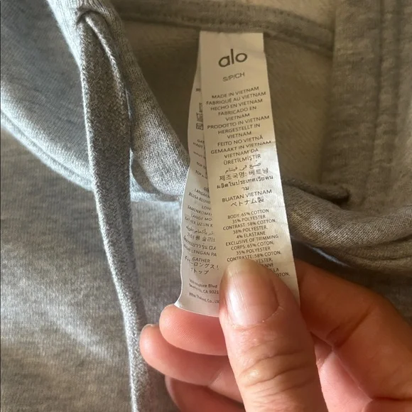 ALO Yoga Women's Light Gray Zip-Up Hoodie - Picture 6 of 7